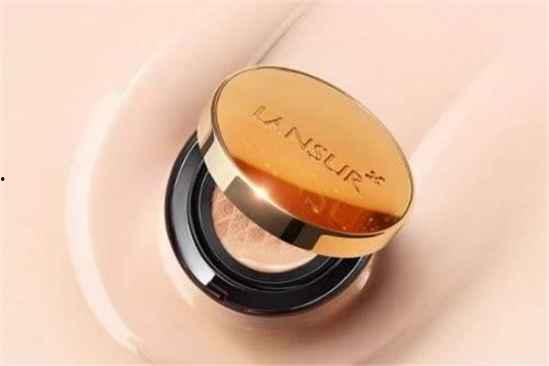 粉底怎么用才正确视频,打造无暇妆容的秘诀